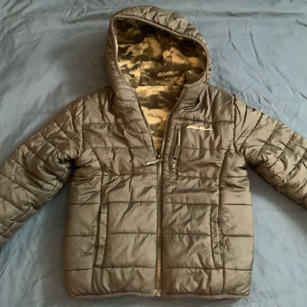 Black puffer jacket - reversible